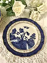 Load image into Gallery viewer, Royal Doulton, The Majestic Collection, TC1126, Cake Plate, Real Old Willow, c.1981