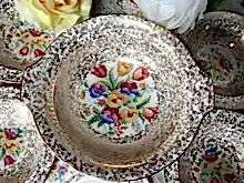 Load image into Gallery viewer, H&amp;K Tunstall, Large Serving Bowl with Handles Salad Bowl. c1933-1942. ’Old English Needlepoint’ pattern